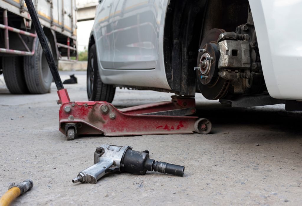 Impact Wrench vs. Impact Driver vs. Drill — What’s the Difference?