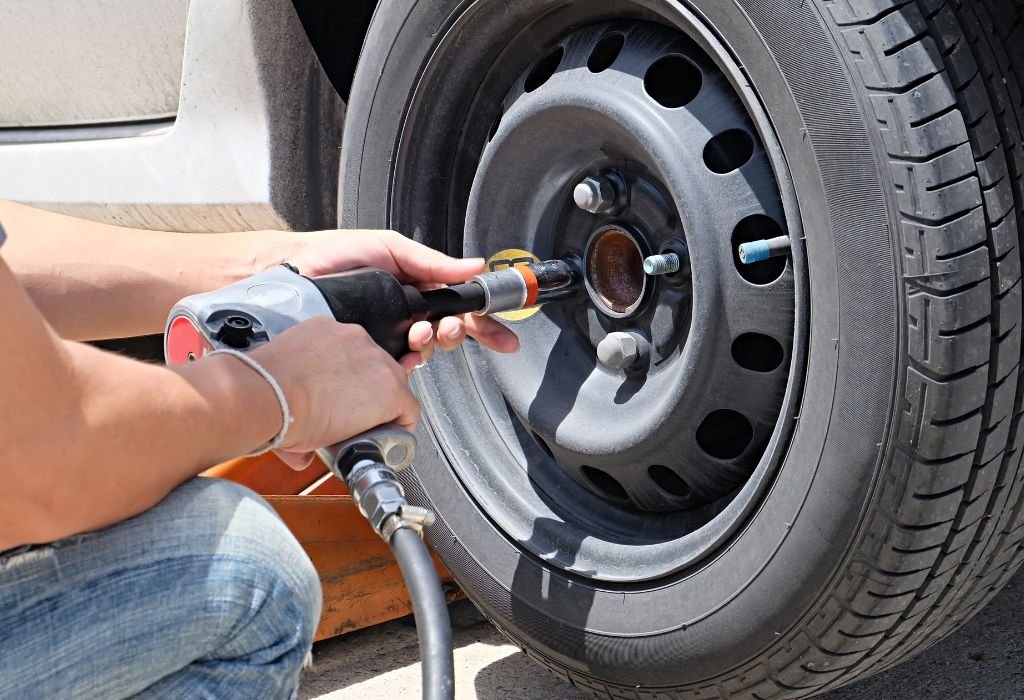 Step-by-Step — How to Use an Impact Wrench