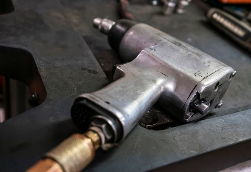 Impact Driver vs Impact Wrench—Start With the Right Tool