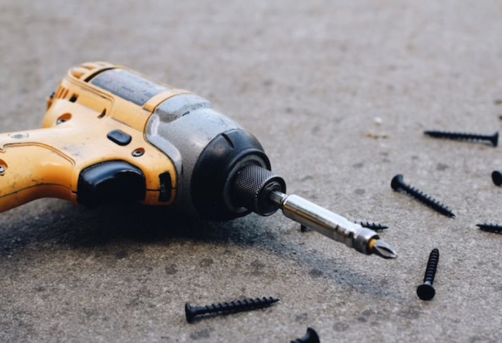 What Are Earthquake Impact Wrenches?