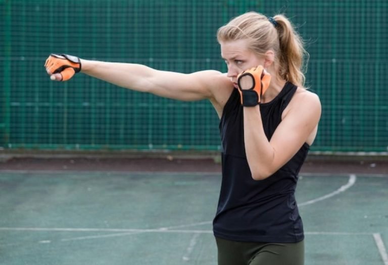 Should I Wear Gloves When Working Out or Skip Them