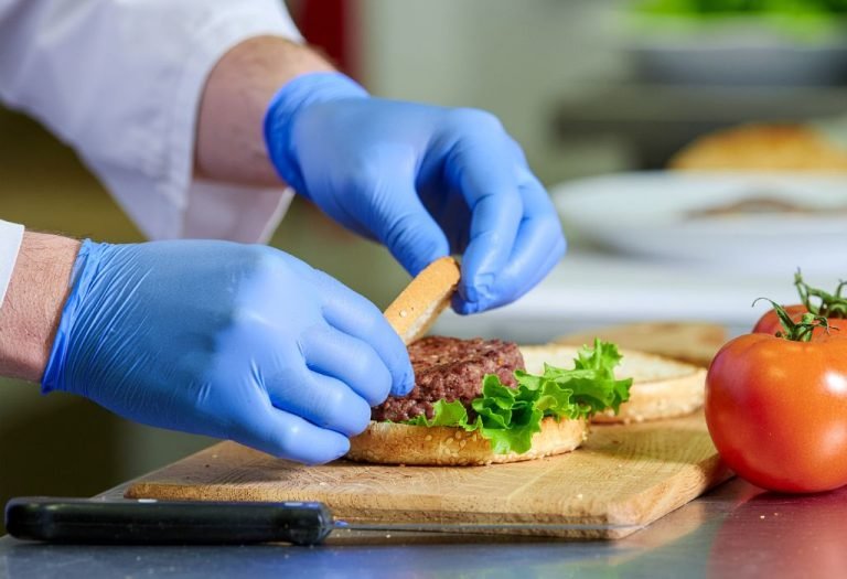 When Are Food Workers Required to Change Gloves Safely