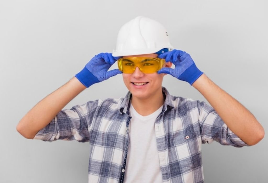 What Are Prescription Safety Glasses and Why Are They Pricier?