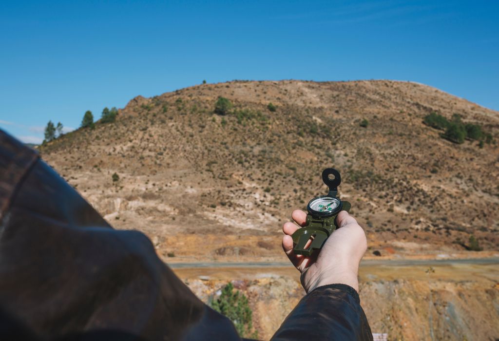 What Is a Magnetic Stud Finder?