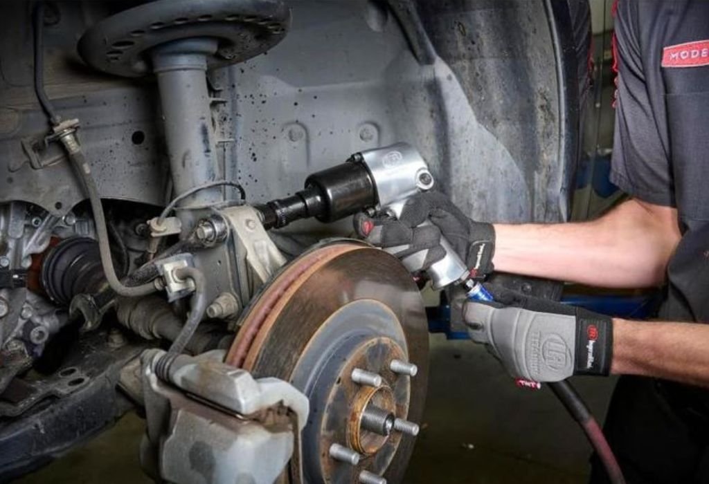 Why Lubrication Matters for Air Impact Wrenches