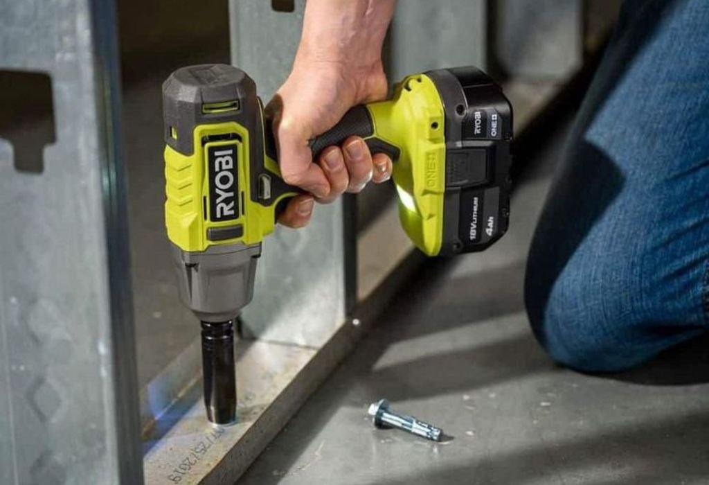 Step-by-Step: How to Use Ryobi Impact Wrench