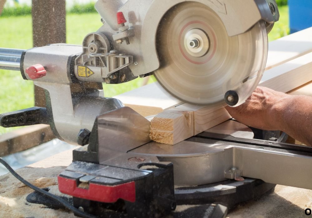 Making Straight Cuts with a Circular Saw