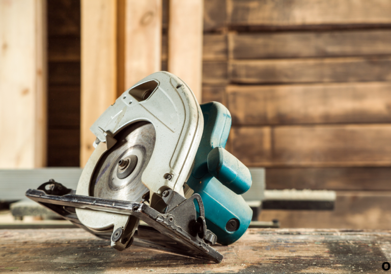 What Is a Plunge Circular Saw and How It Works