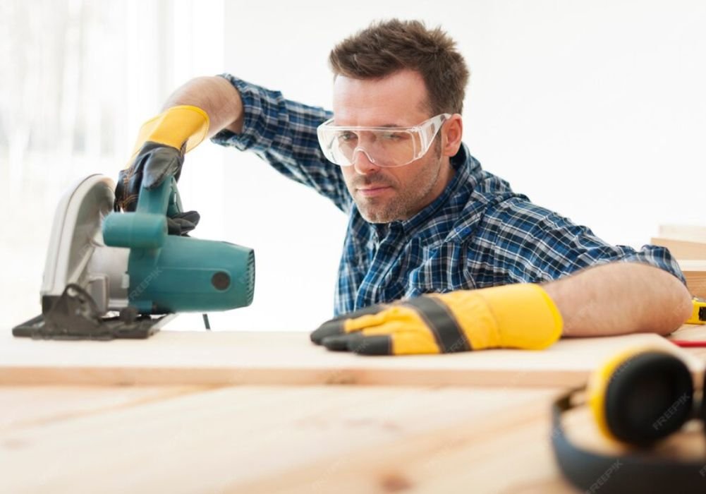 Understanding the Basics – What It Means When Asking “Which Power Sander Is Best for Beginners”