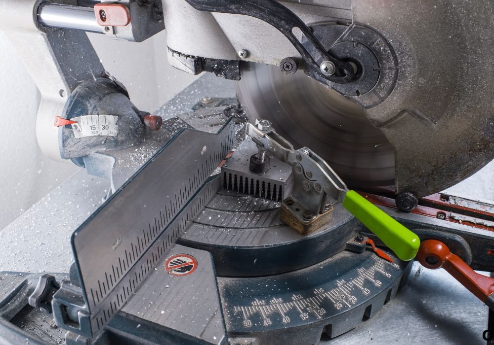 1. Motor – The Power Source of the Circular Saw