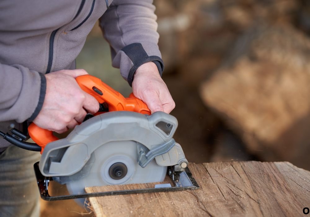 Pros and Cons of Corded Circular Saws