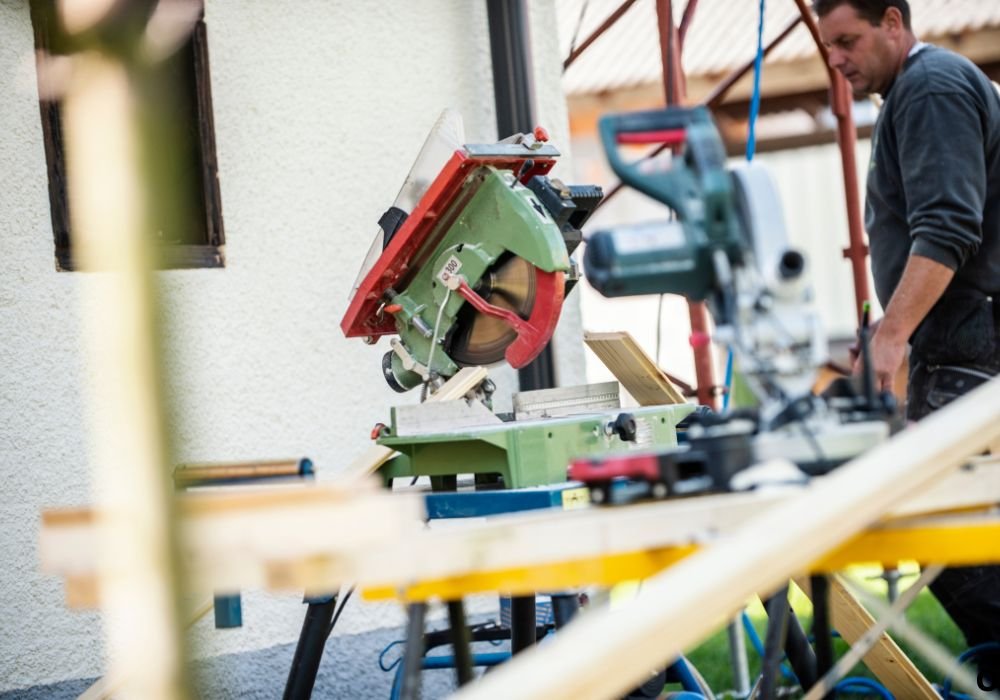 Understanding Plexiglass and Its Properties