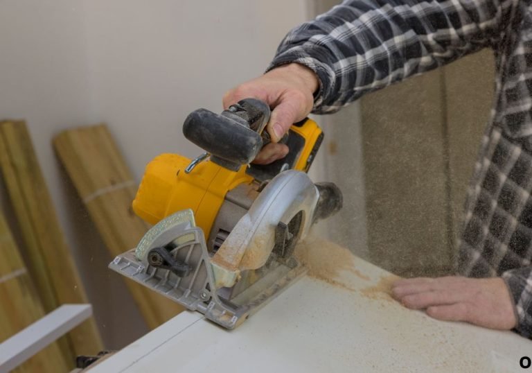 How Many Watts Does a Circular Saw Use? Full Guide