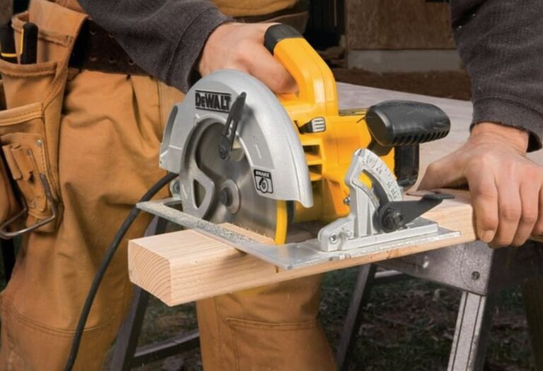 How to Cut a Curve in Wood with a Circular Saw Smoothly and Safely