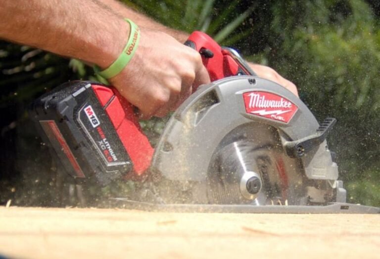 How to Cut a Dado with a Circular Saw Accurately and Cleanly